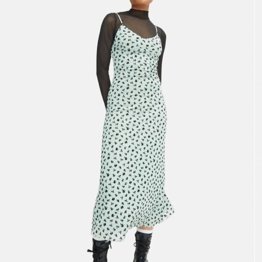 New Dolls Kill Sage Flower Cotina Midi Dress